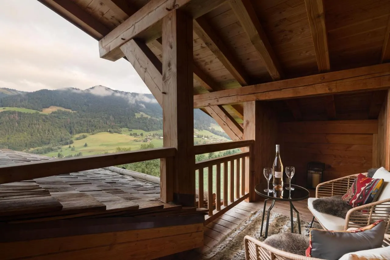 Luxury Megeve Chalet, Sleeps 8 With Mountain Views And Jacuzzi 0*,  France