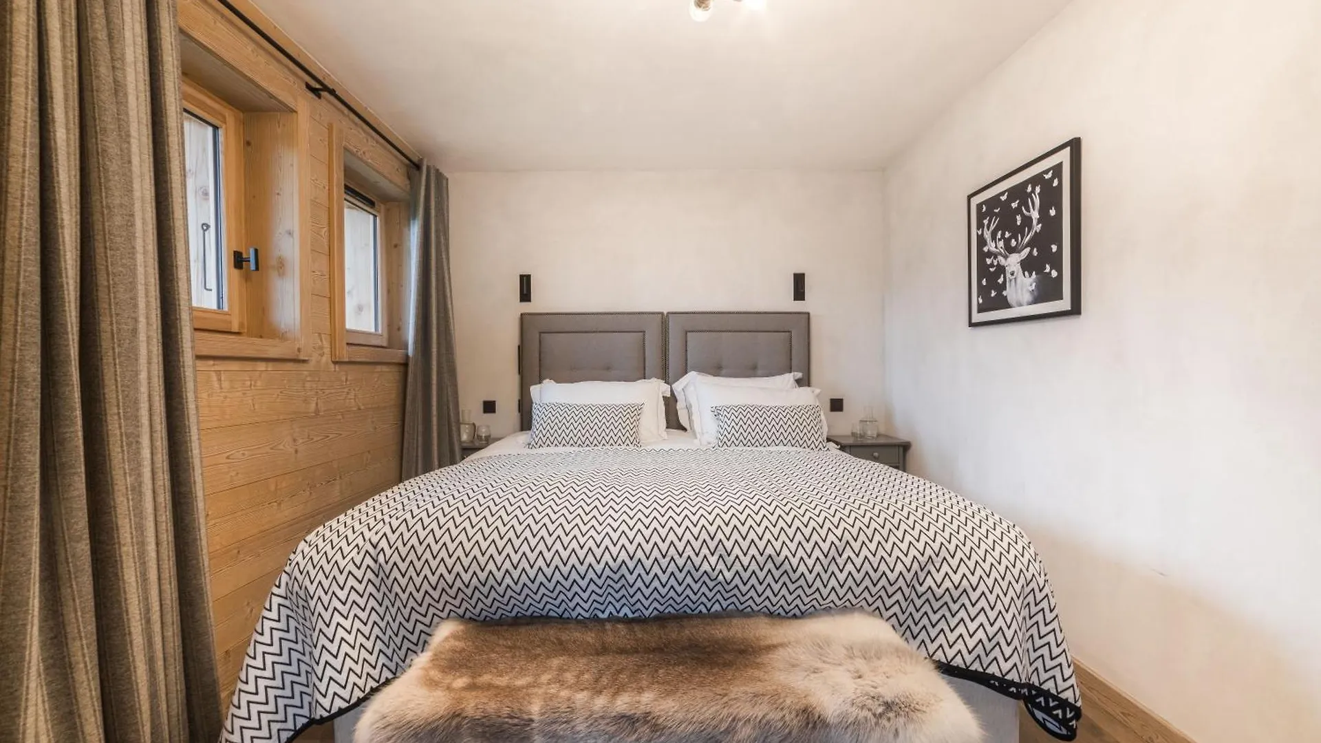 Chalet Luxury Megeve Chalet, Sleeps 8 With Mountain Views And Jacuzzi